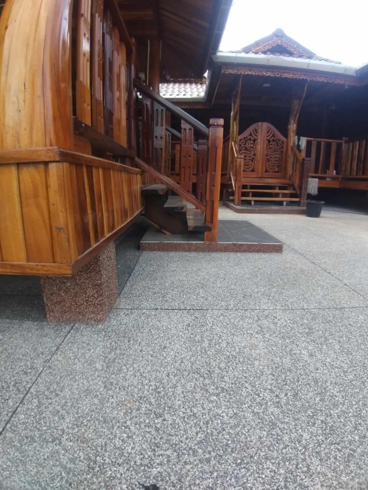 พื้นหินขัด ตัวอย่างผลงาน ช่างทำพื้น