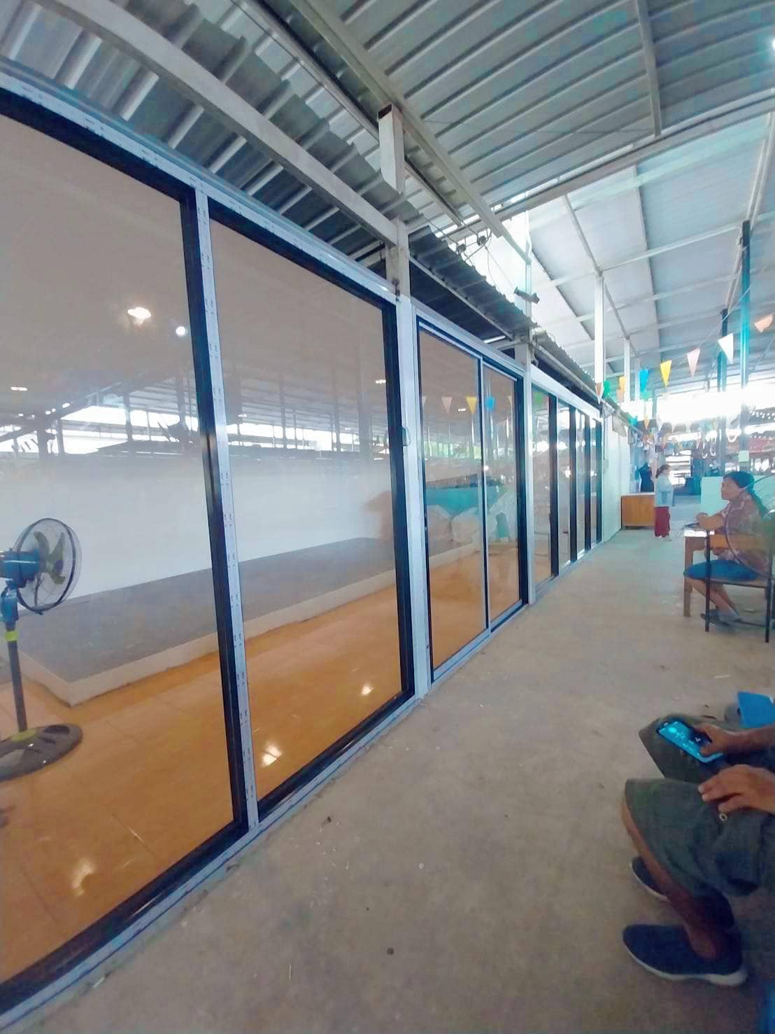 ผลงานติดตั้งกระจกเทมเปอร์