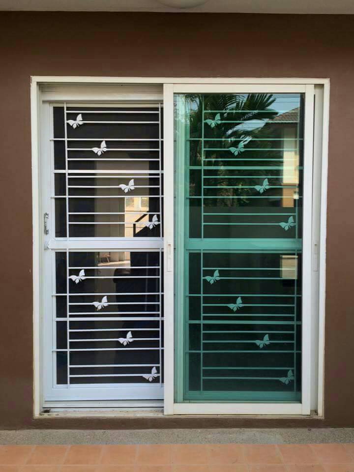 ผลงานติดตั้งประตูม้วนอัตโนมัติโกดัง